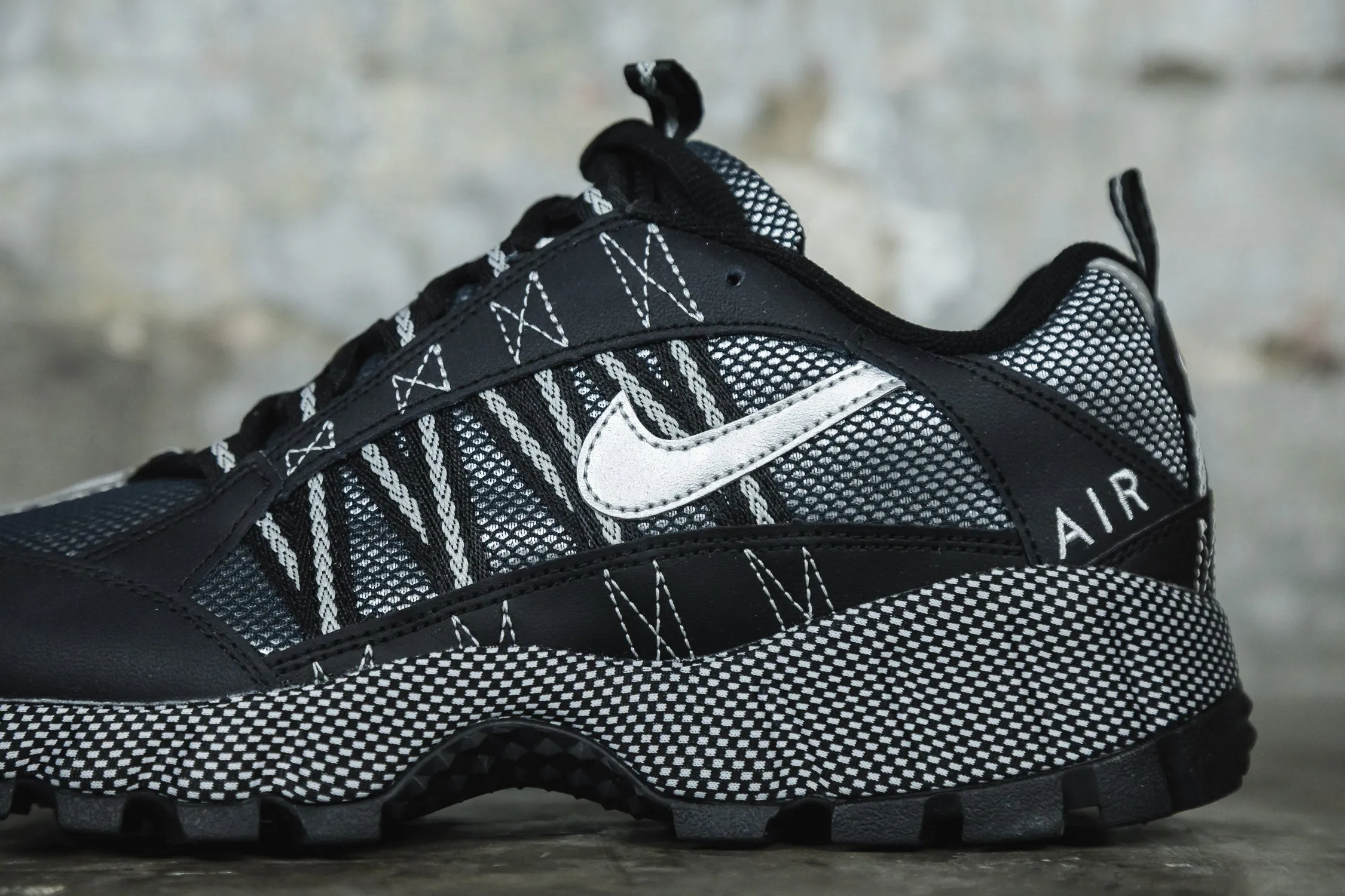 Nike Air Humara 'Black and Metallic Silver'