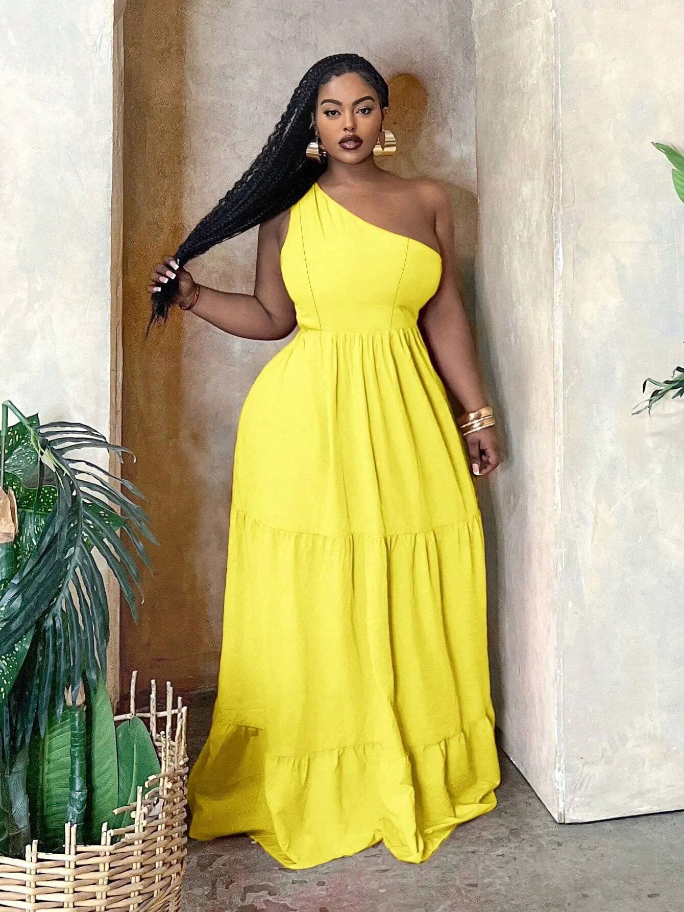 Vestido Com Um Ombro E Recorte Na Cintura Plus size - Melissa